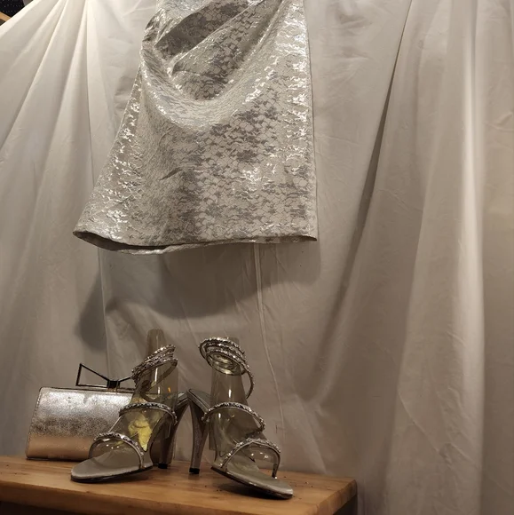 London Times dress - Picture 7 of 7